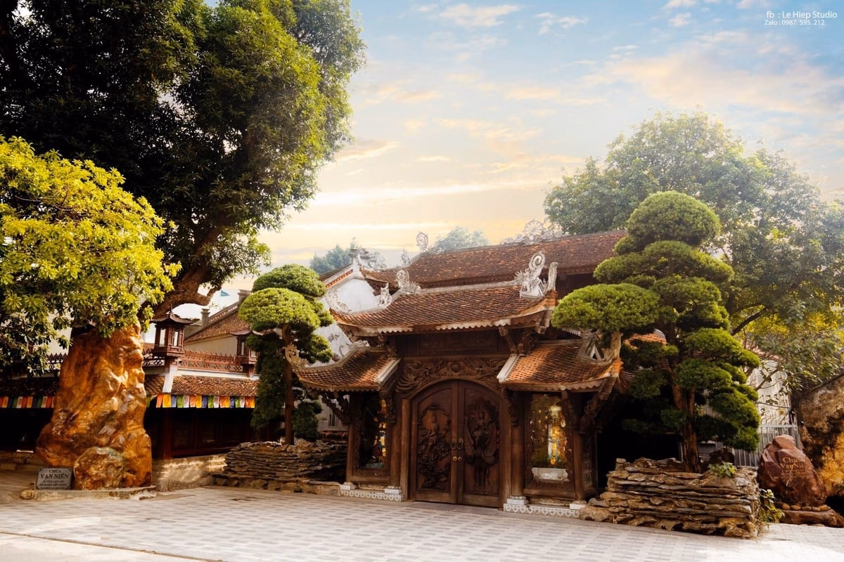 Văn khấn Chùa Vạn Niên Hà Nội chuẩn 2025