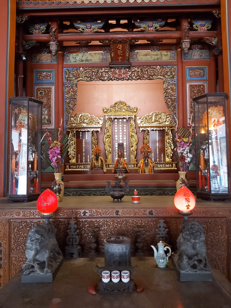 2 Bài văn khấn xin Gia tiên phù hộ, dẫn đường chỉ lối 2 Gia tiên là ai? văn khấn chuẩn